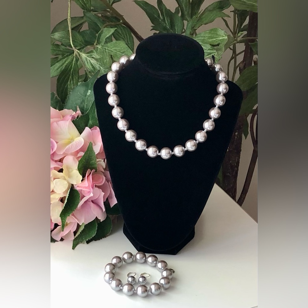 Seasons Light Gray Faux Pearl Necklace, Bracelet and Earrings